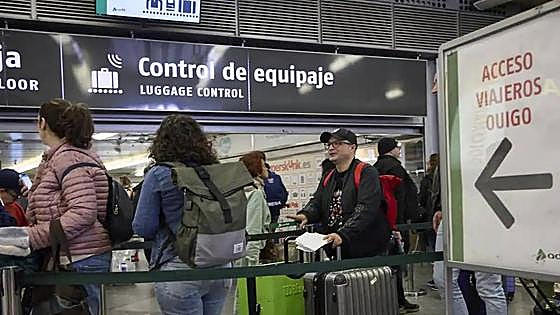 Suspendida la huelga que iba a cancelar 1.500 trenes este viernes