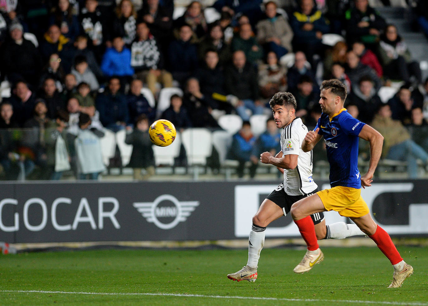 El Burgos CF no puede pasar del empate ante el Andorra