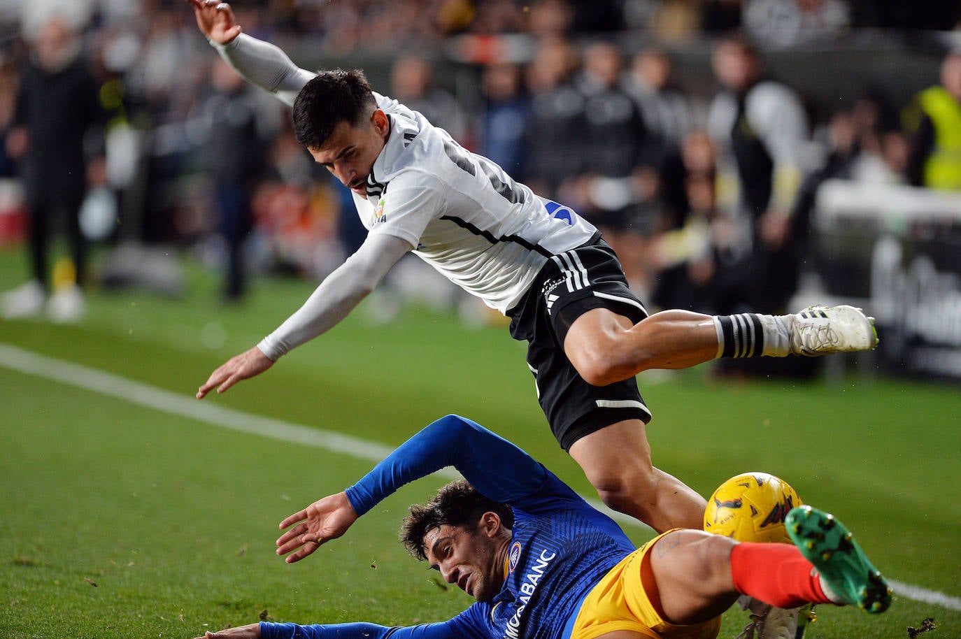 El Burgos CF no puede pasar del empate ante el Andorra