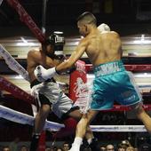 Yazid gana por KO su primera pelea como profesional