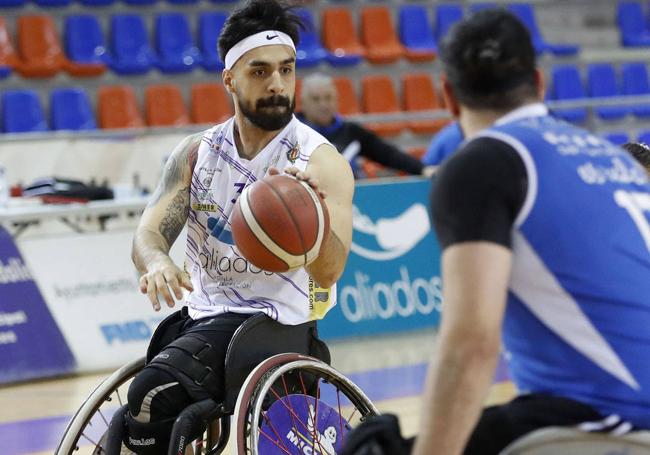 El iraní Ahmadi, defendido por Cristian, anotó 16 puntos.