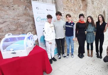 Alumnos burgaleses realizan cunas incubadoras para enviar a países en vías de desarrollo