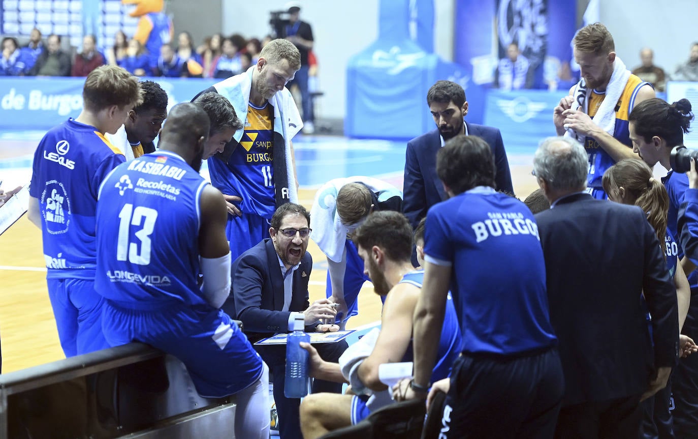 El partido del San Pablo Burgos frente al Estudiantes, en imágnes