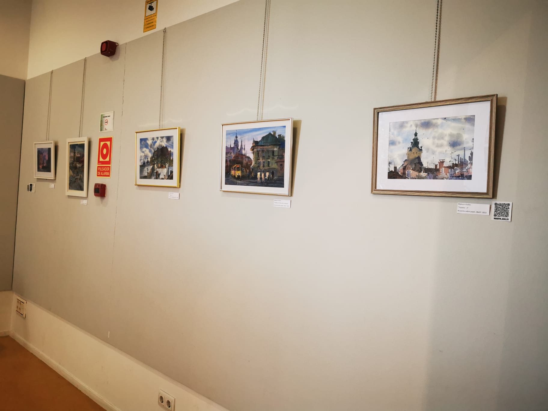 Fotos: Artistas ucranianos exponen en la Biblioteca Miguel de Cervantes de Burgos