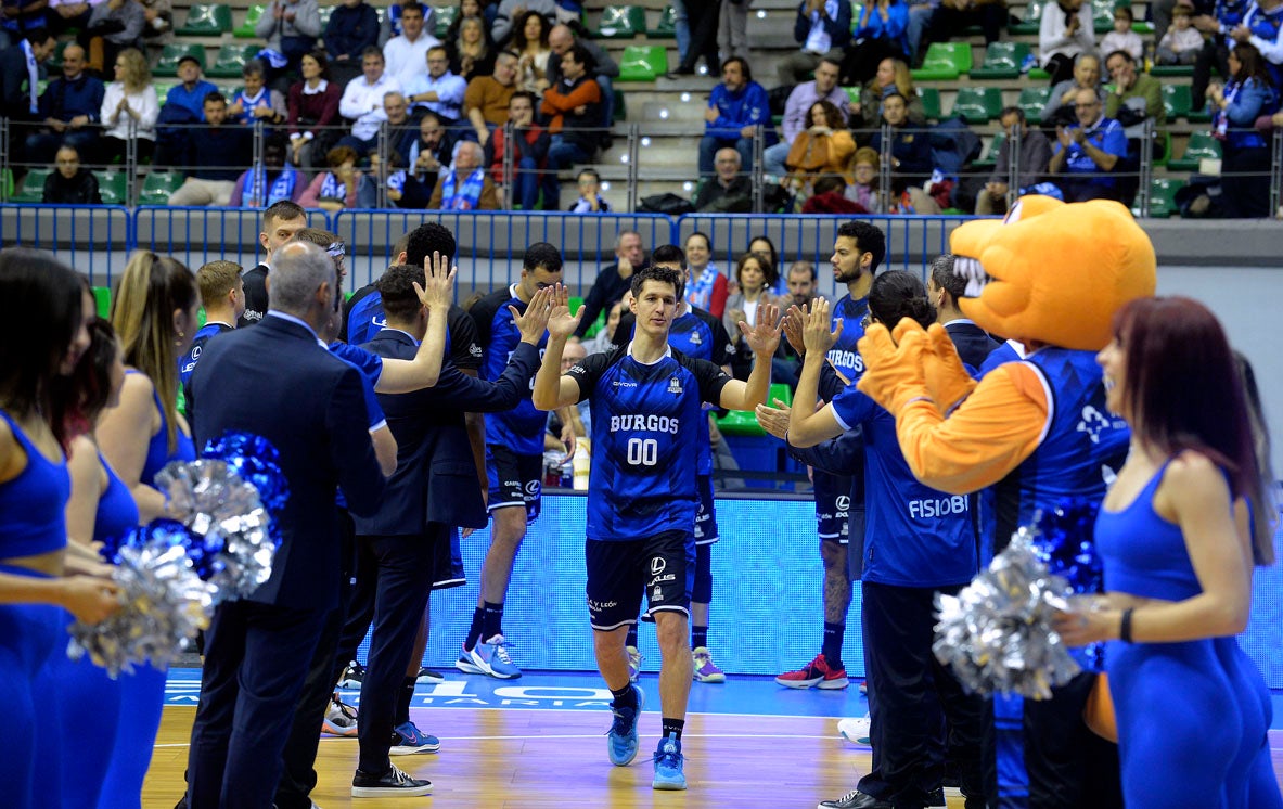 Fotos: El San Pablo cae derrotado en el Coliseum