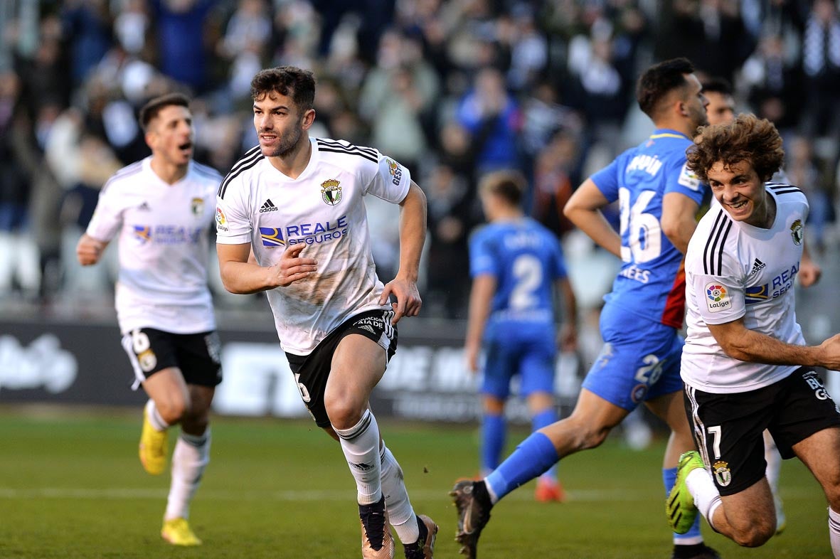 Fotos: El Burgos CF recupera la senda de la victoria