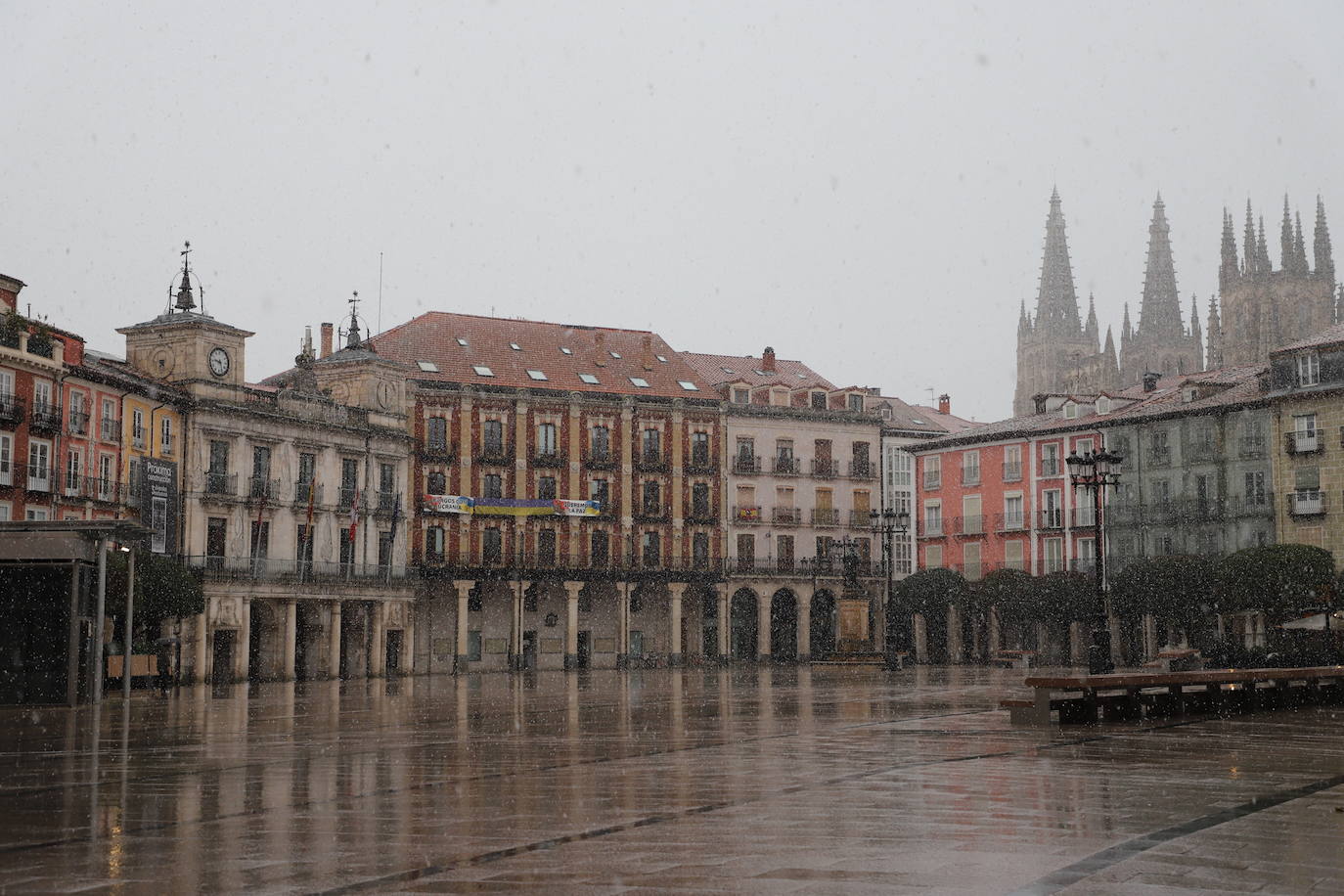 Fotos: Llega la nieve a Burgos capital