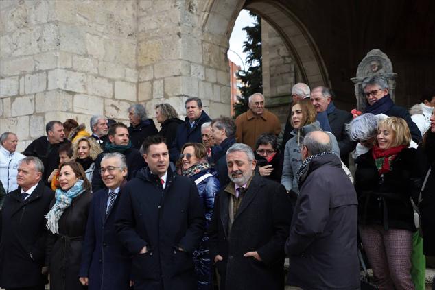 Fotos: Los burgaleses abrigan a sus mascotas para bendecirlas en San Antón