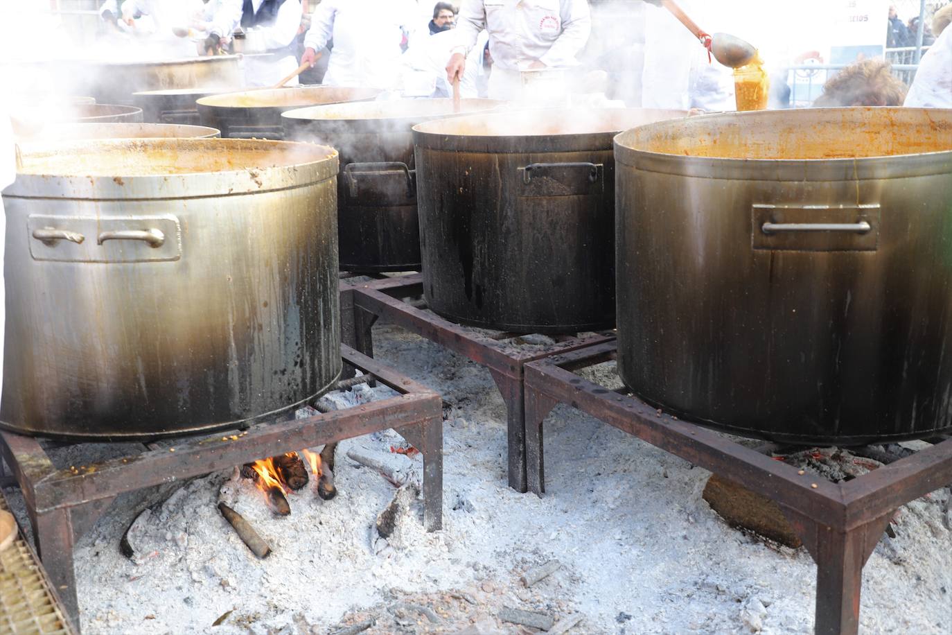 Fotos: Cientos de burgaleses hacen cola para probar &#039;Los Titos&#039;