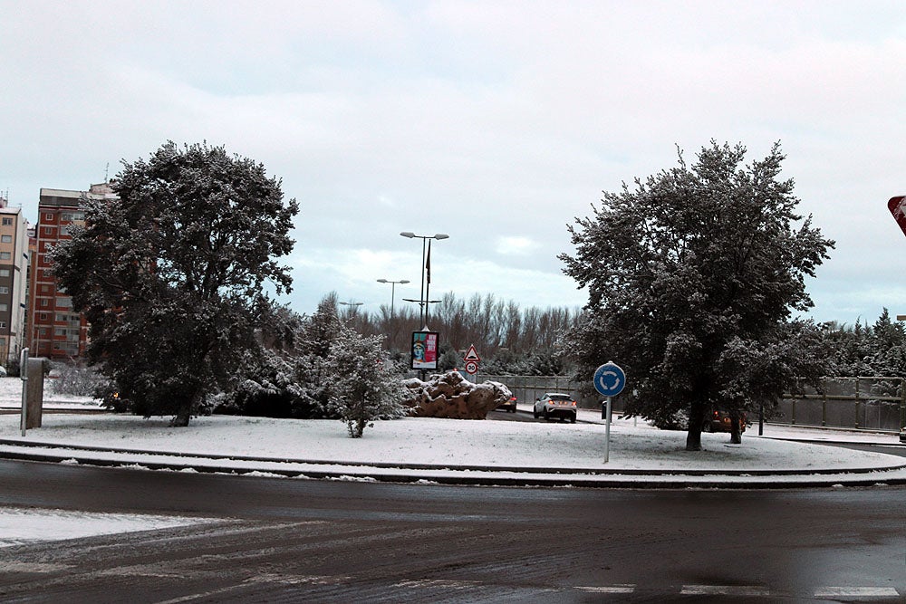 Fotos: La nieve llega a Burgos