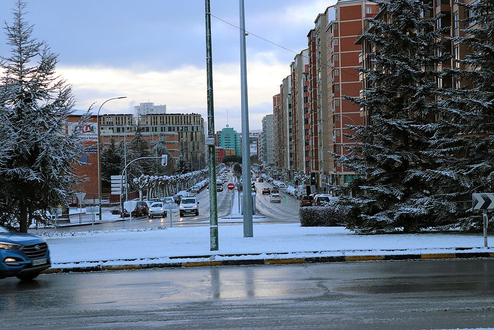 Fotos: La nieve llega a Burgos