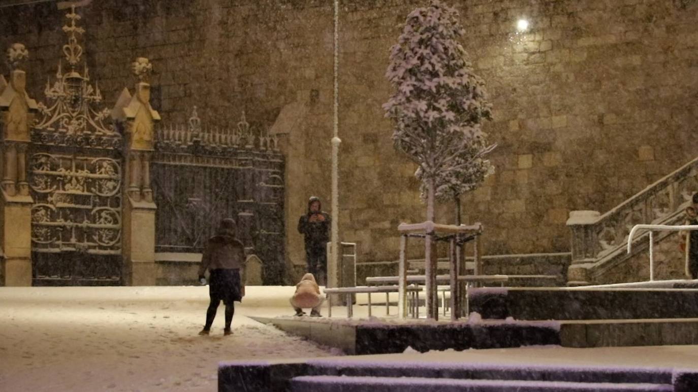 Las nevadas se han echo notar a última hora de la tarde en la capital burgalesa