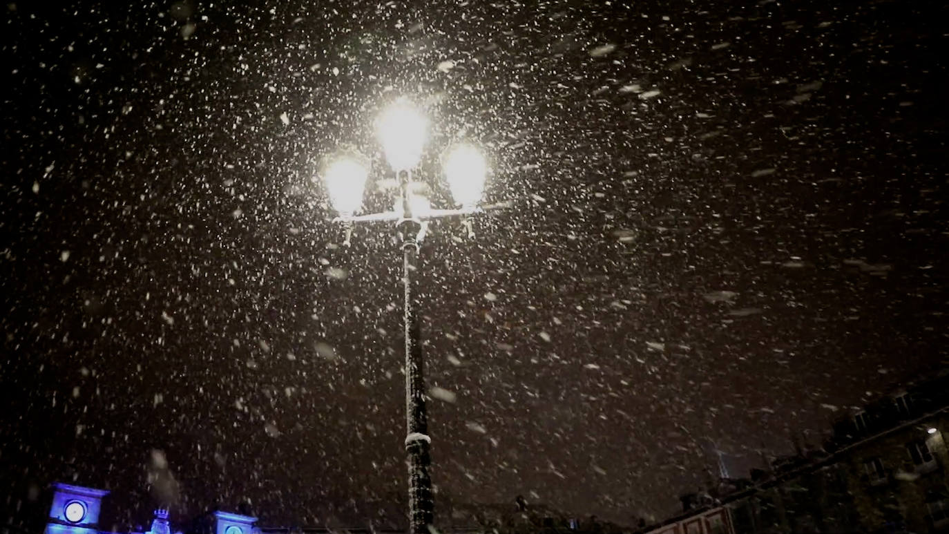 Las nevadas se han echo notar a última hora de la tarde en la capital burgalesa