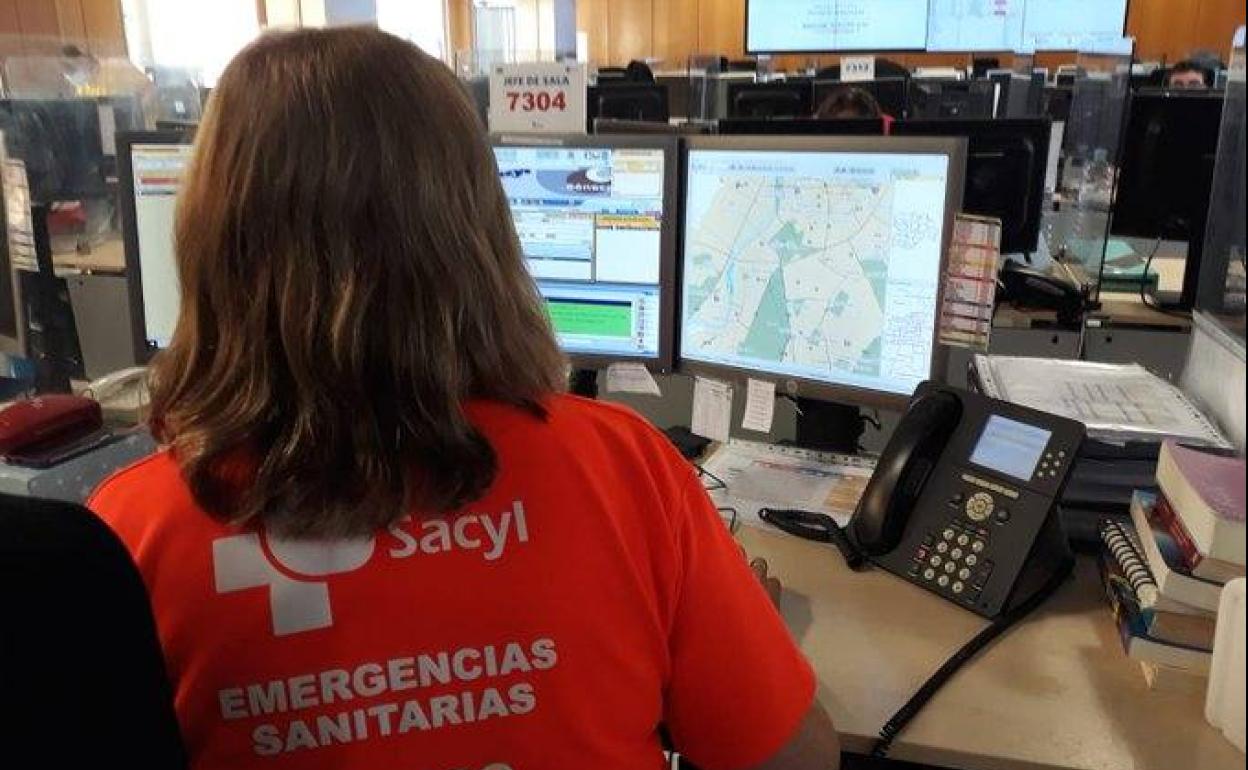 La sala del 1-1-2 atiende una emergencia