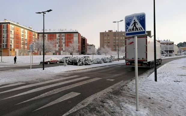 De la Rosa afirma que van «a tirar para adelante» con el paso elevado de la calle Madrid