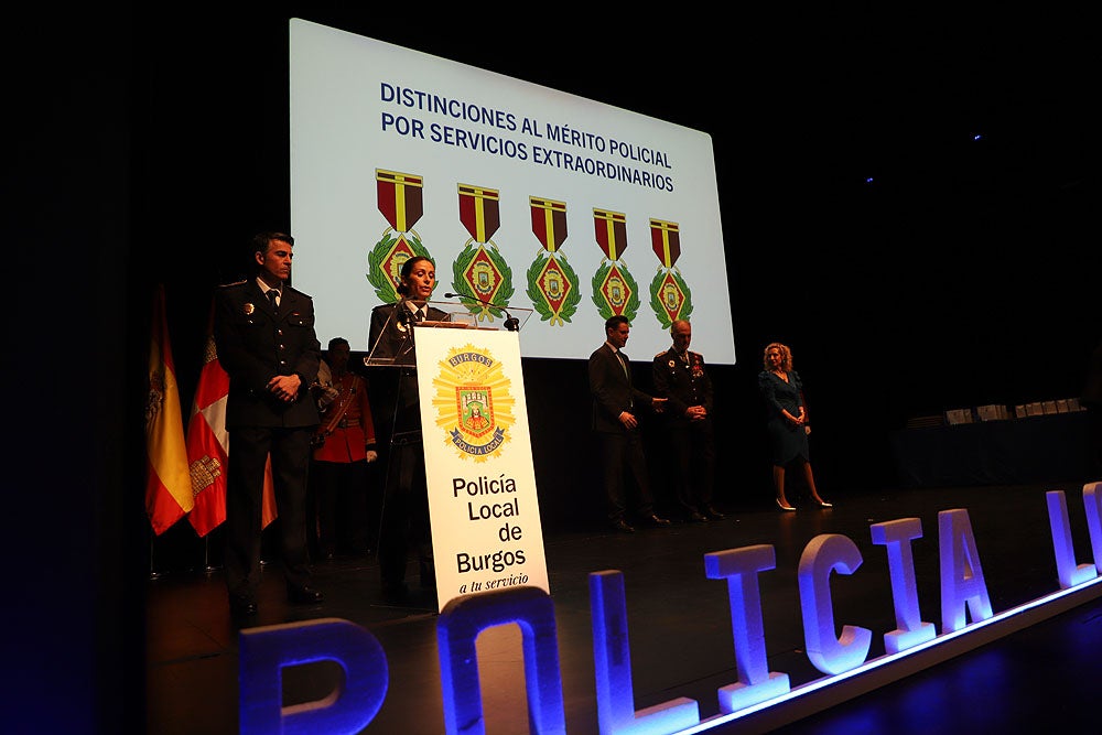 Fotos: La Policía Local de Burgos entrega distinciones y reconocimientos por el Patrón de 2023