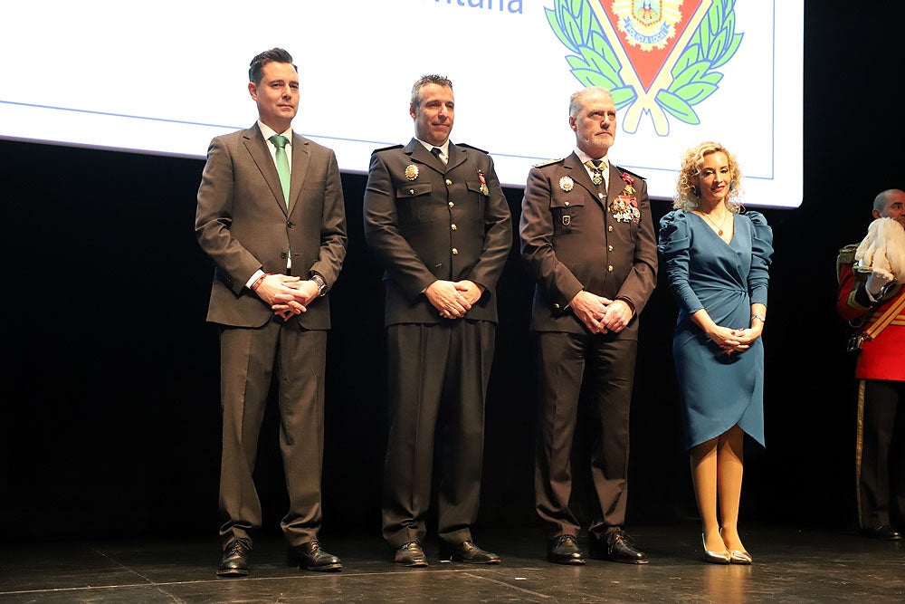 Fotos: La Policía Local de Burgos entrega distinciones y reconocimientos por el Patrón de 2023