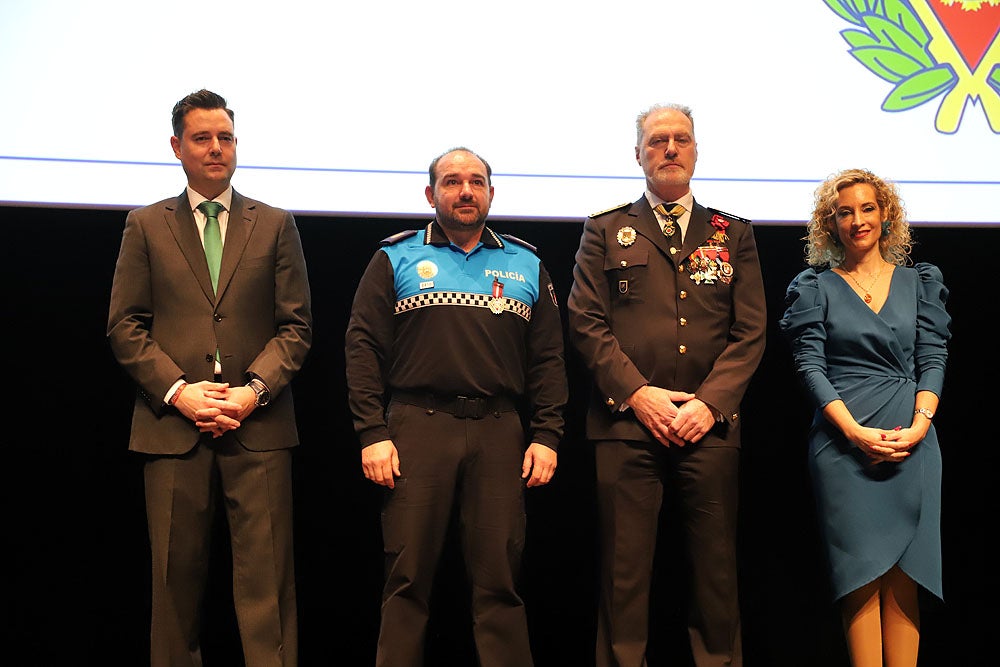 Fotos: La Policía Local de Burgos entrega distinciones y reconocimientos por el Patrón de 2023