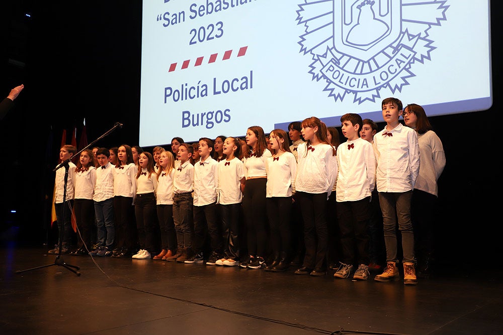 Fotos: La Policía Local de Burgos entrega distinciones y reconocimientos por el Patrón de 2023