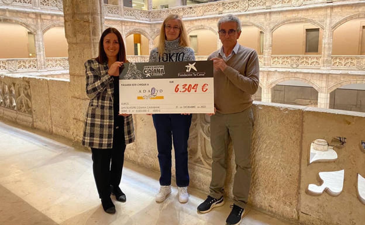 De izda. a dcha. Natalia Díez, Ester Pérez y José Aurelio Puras. 