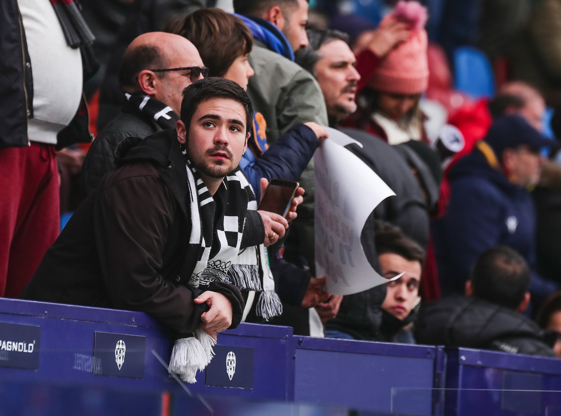 Fotos: El Burgos CF cae ante el Levante UD