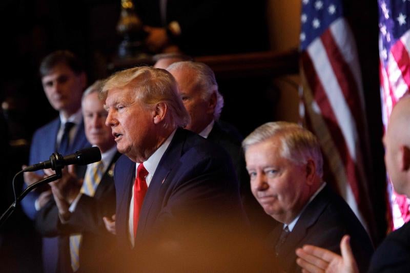 El expresidente Donald Trump, en la reunión anual del Comité Estatal Republicano de New Hampshire 