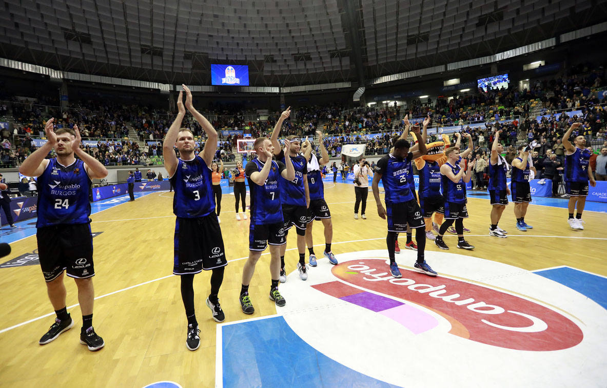 Fotos: El San Pablo se lleva el derbi autonómico