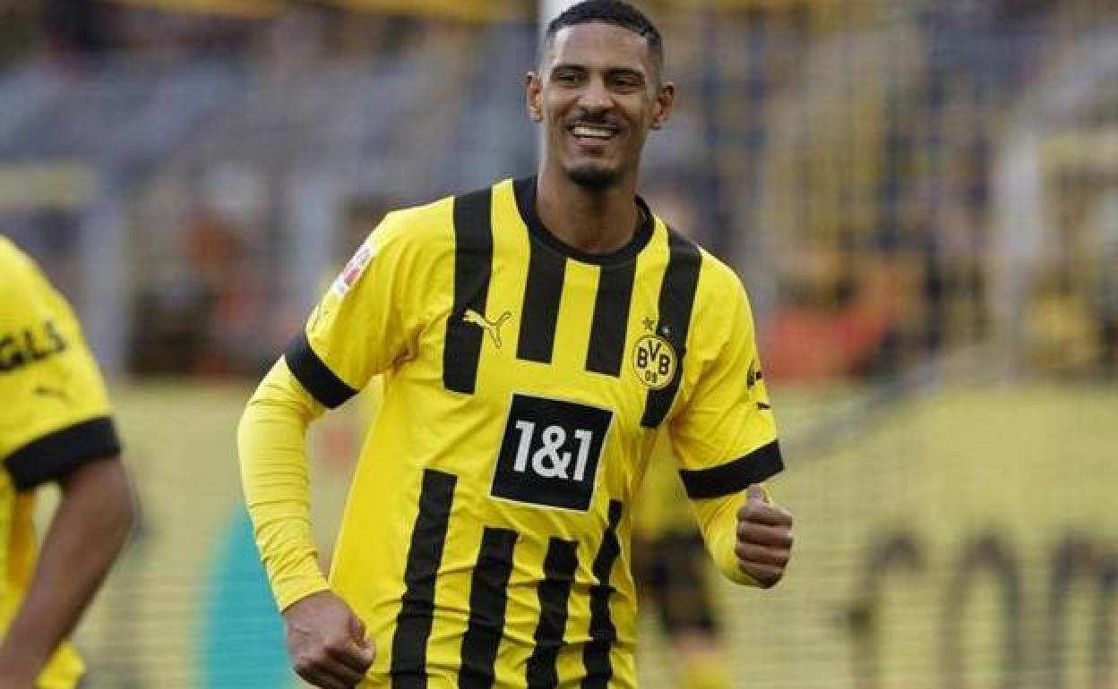 Haller, feliz tras volver a marcar en competición oficial