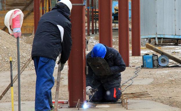 Caja Rural estima un crecimiento del 1,5% de la economía de Burgos en 2023