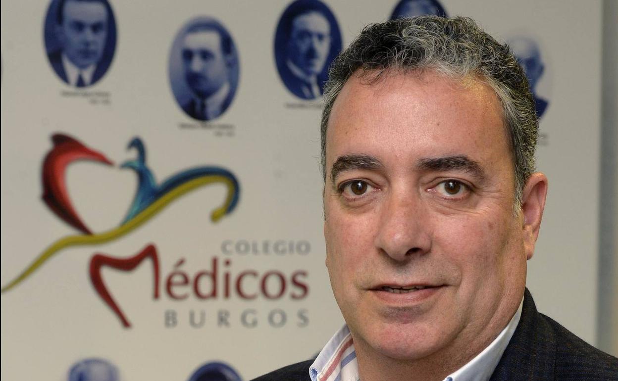 El presidente del Colegio de Médicos de Burgos, Joaquín Fernández de Valderrama