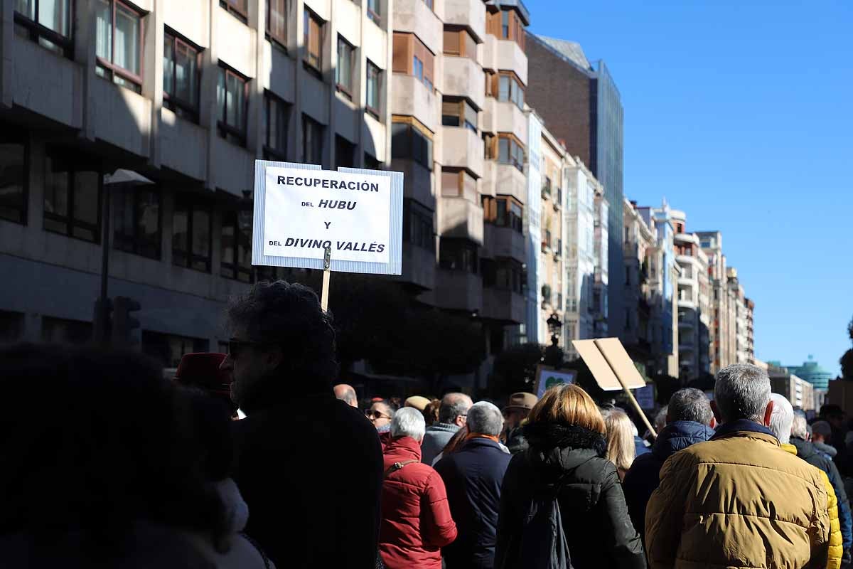 Fotos: Los burgaleses arropan masivamente las protestas a favor de una Sanidad Pública de calidad