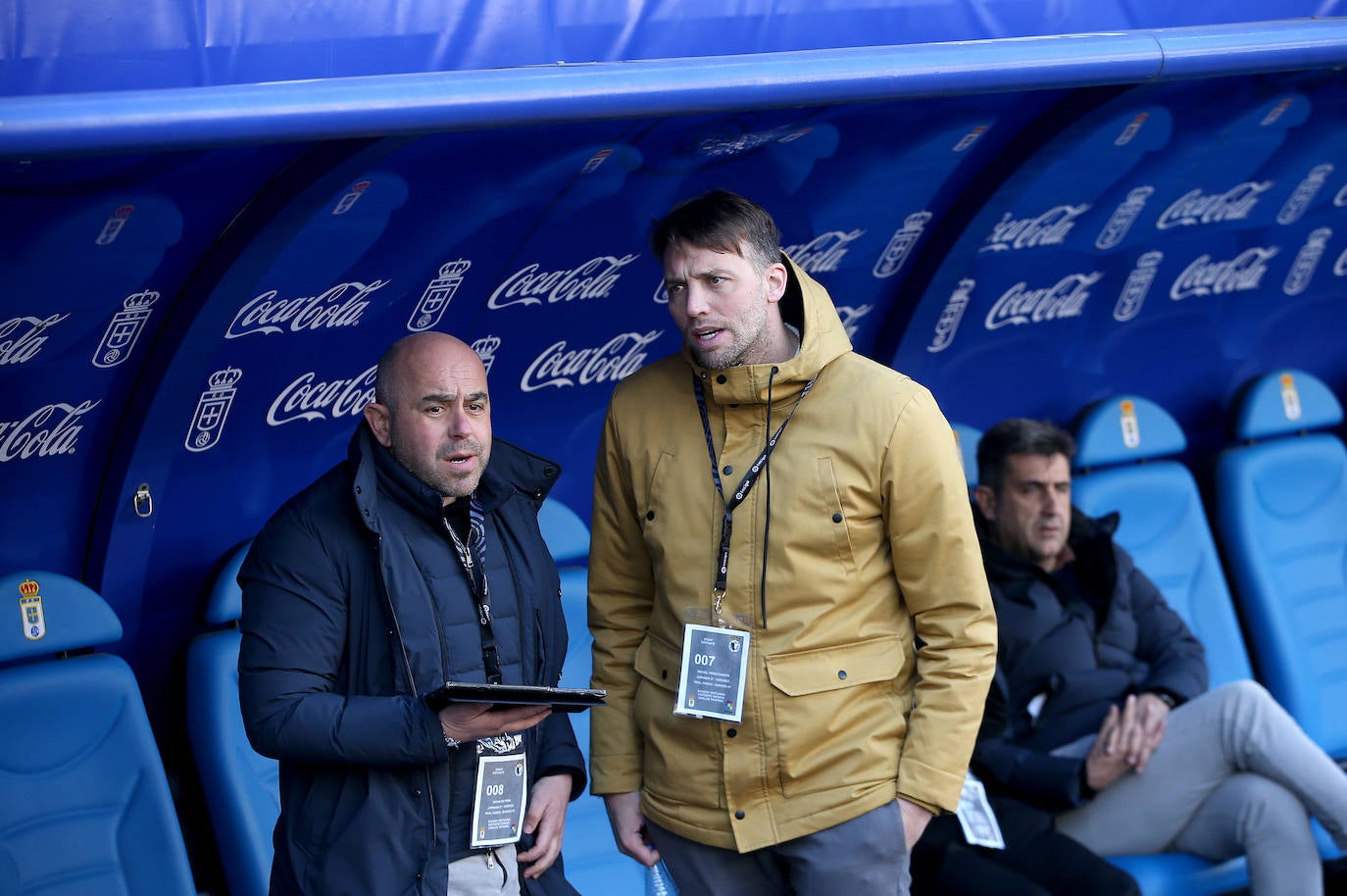 Imagenes de la victoria del Burgos CF ante el Real Oviedo este domingo en el Carlos Tartiere