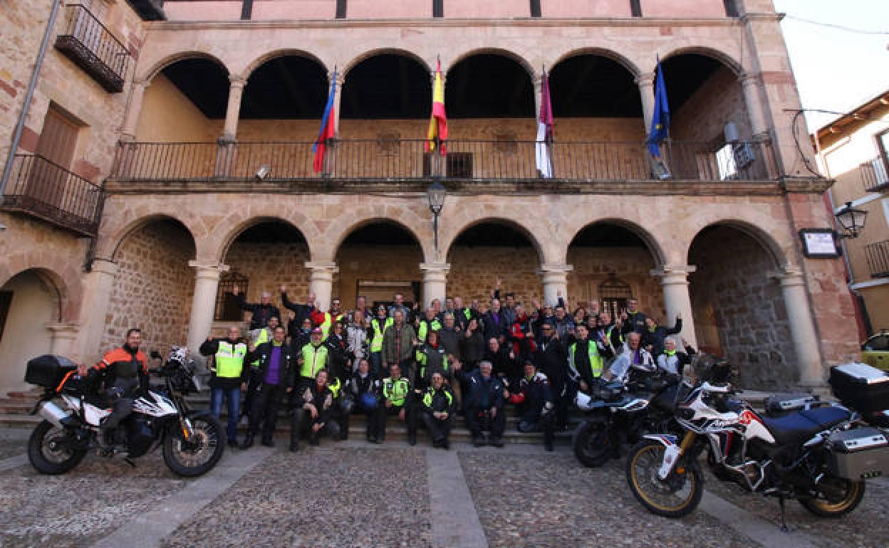 Participantes de una edición anterior del Rally Mototurístico Camino del Cid. 