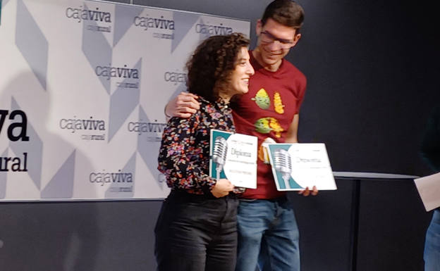 Álvaro Boceta y Laura del Val, primero y segunda clasificada. 