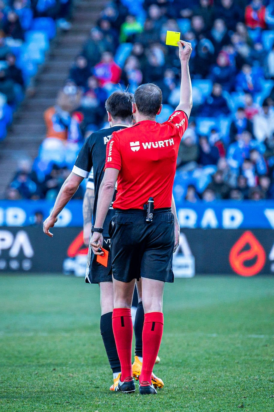 Fotos: El Burgos CF araña un punto en La Romareda