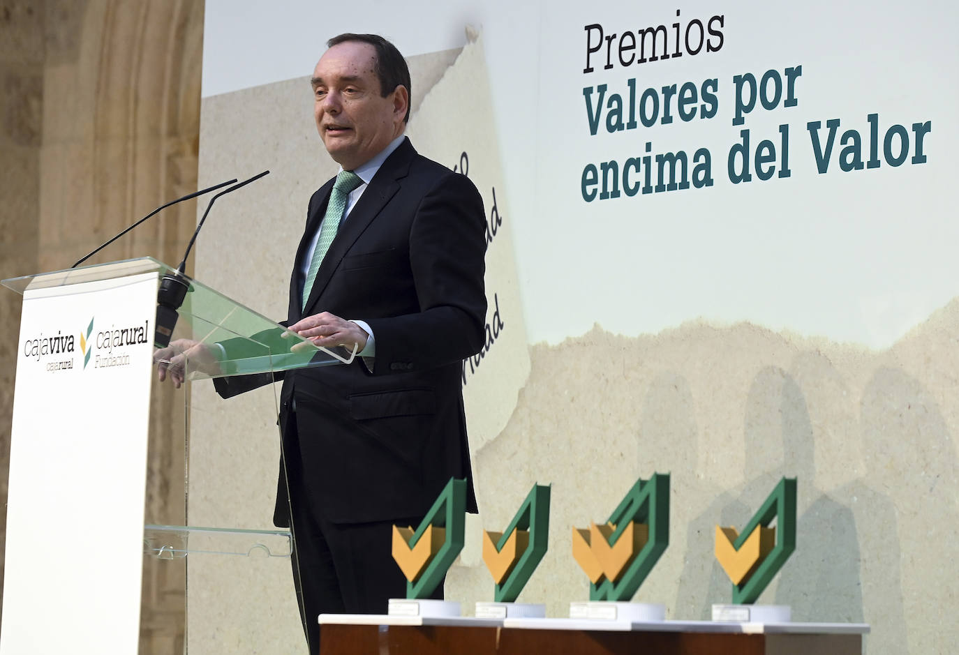 Ramón Sobremonte, director general de Caja Rural de Burgos, durante la pasada edición de los premios. 