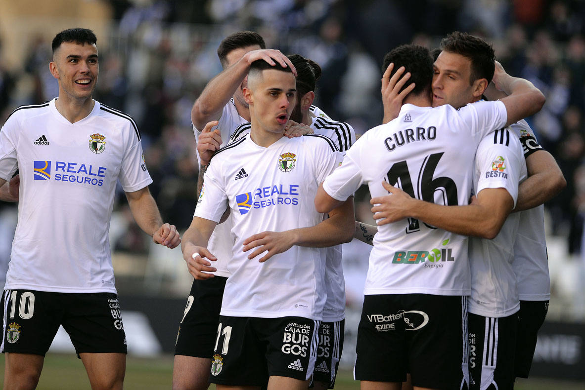 Imágenes de la derrota del Burgos CF ante el Granada CF este sábado en El Plantío