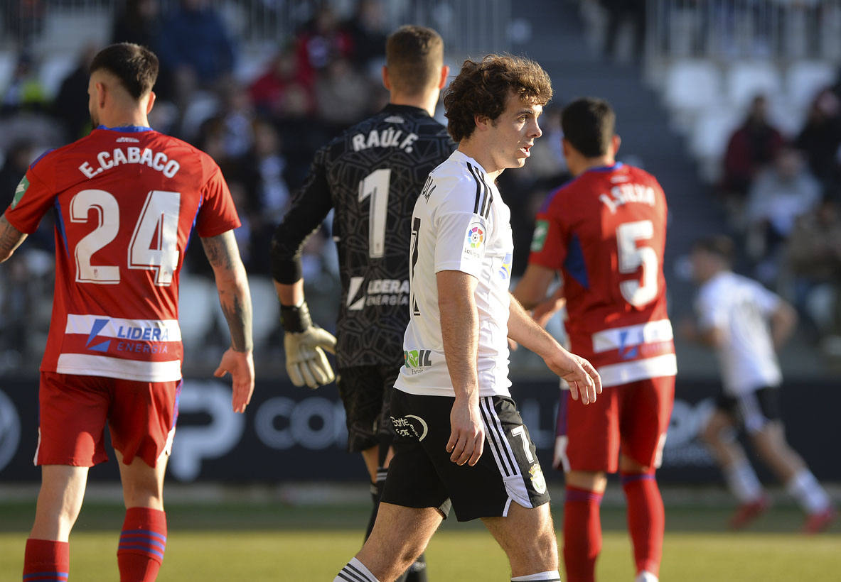 Imágenes de la derrota del Burgos CF ante el Granada CF este sábado en El Plantío