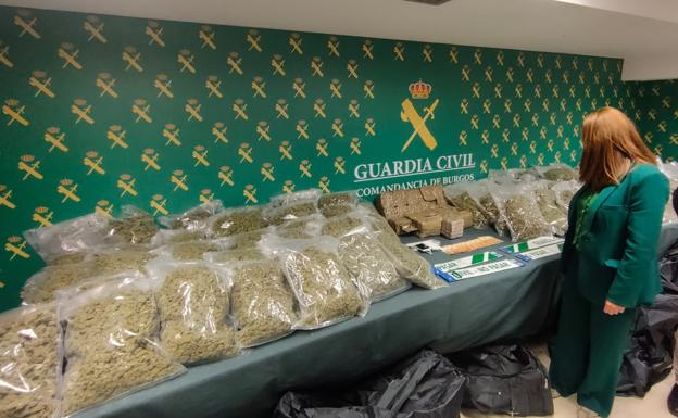 La Guardia Civil ha incautado 73 kilos de marihuana y 20 de hachís en Burgos. 