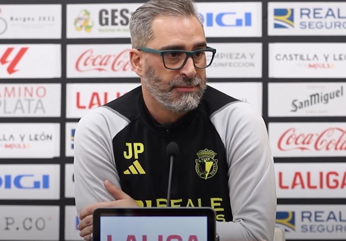 Jon Pérez Bolo en la sala de prensa de El Plantío.