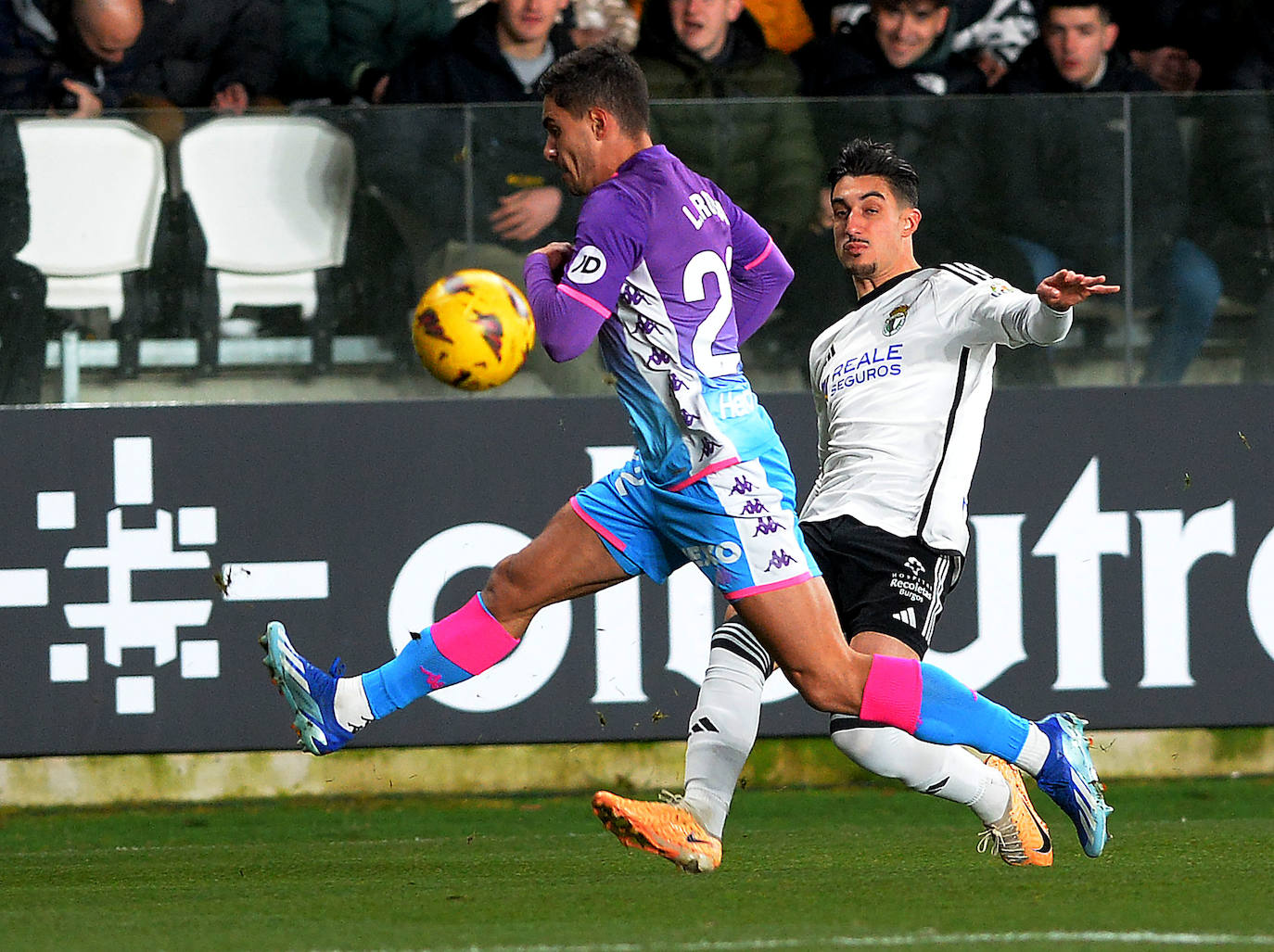 La victoria del Burgos CF en el derbi castellano, en imágenes