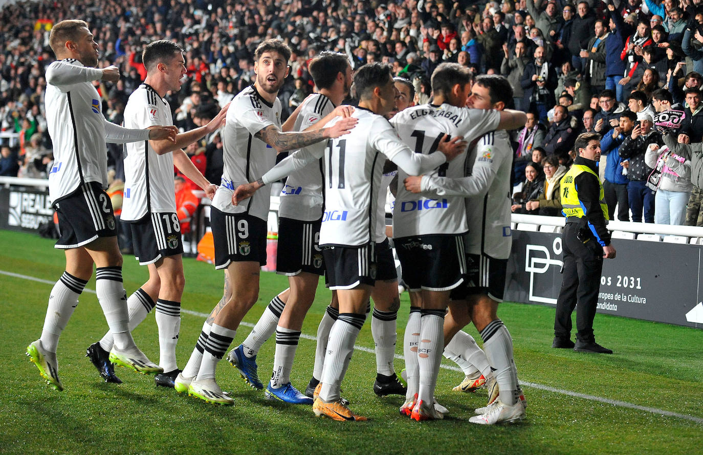 La victoria del Burgos CF en el derbi castellano, en imágenes