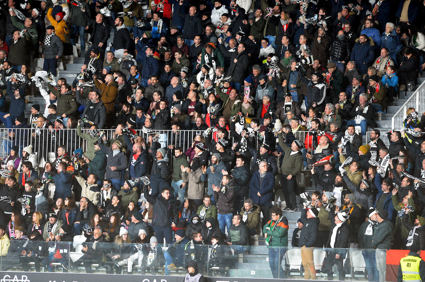 La victoria del Burgos CF en el derbi castellano, en imágenes