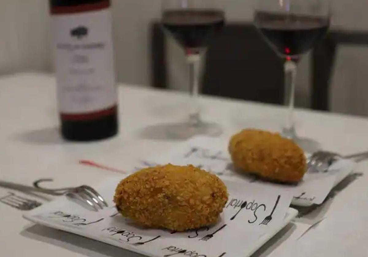 Croquetón de cecina, pincho estrella de El Soportal de Burgos.