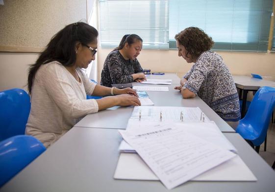 Clases preparatorias del examen para conseguir la nacionalidad española.