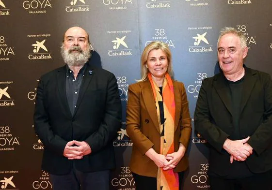 El chef Ferran Adrià y el actor Antonio Resines han participado en este encuentro de CaixaBank.