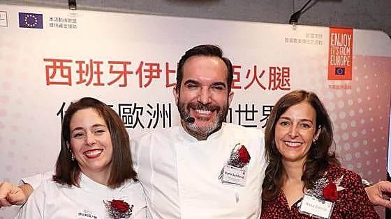 China y Hong Kong se rinden al jamón ibérico con una embajadora de Aranda