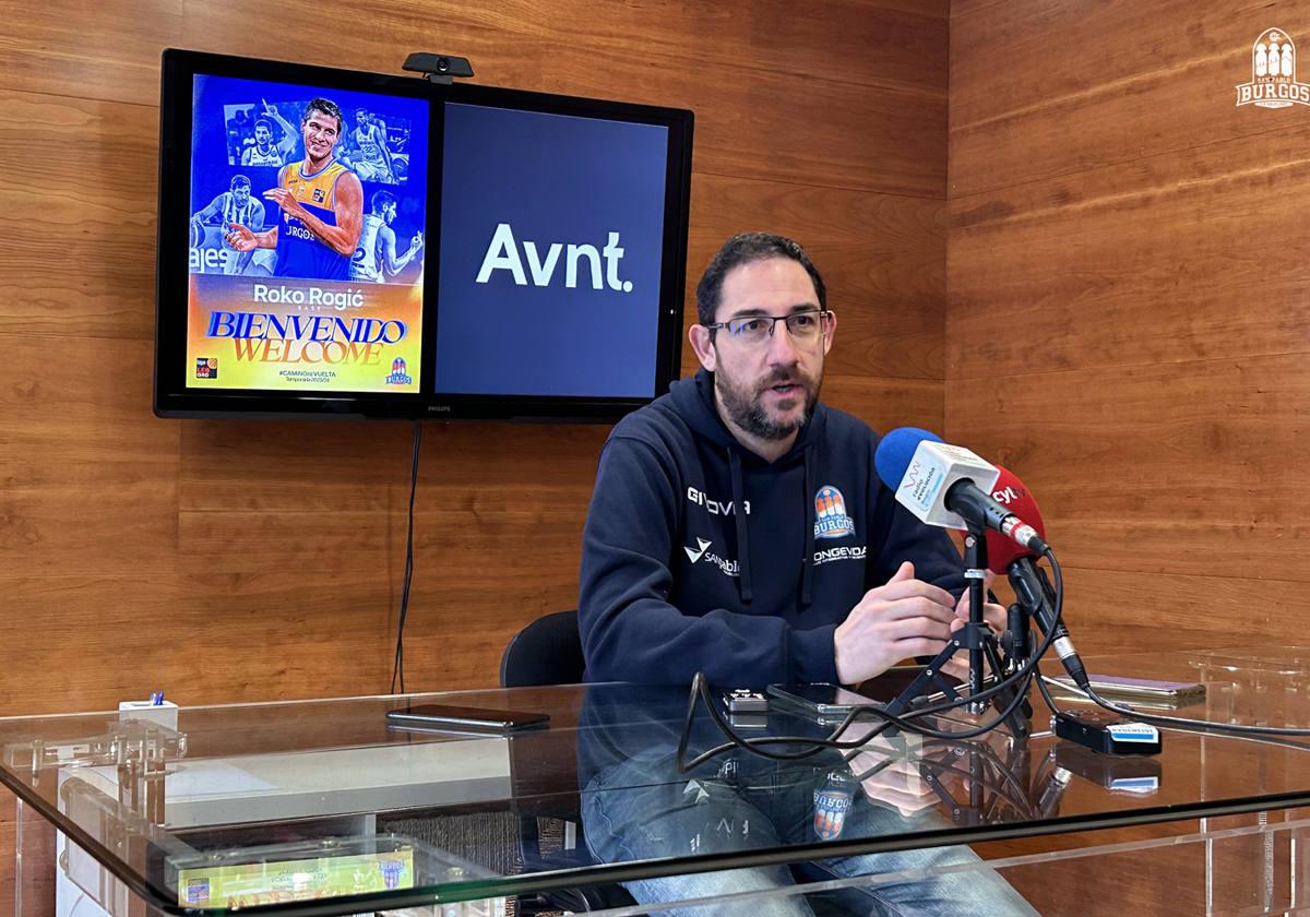 Lolo Encinas, técnico del Longevida San Pablo Burgos.