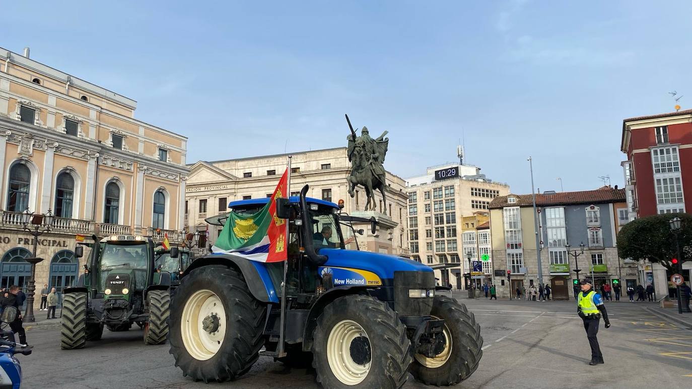 La tractorada en Burgos capital, en imágenes