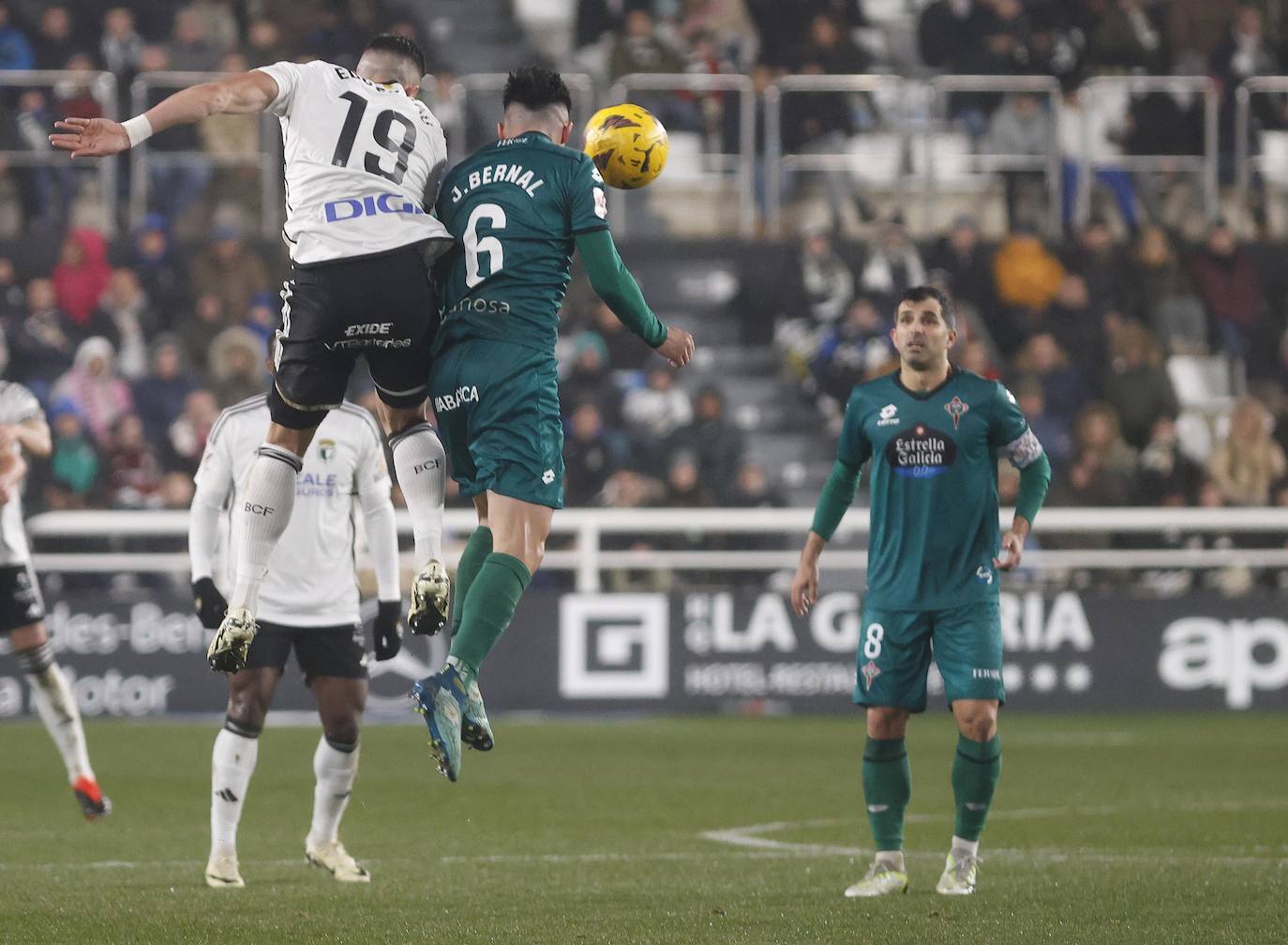 Victoria del Burgos CF ante el Racing de Ferrol